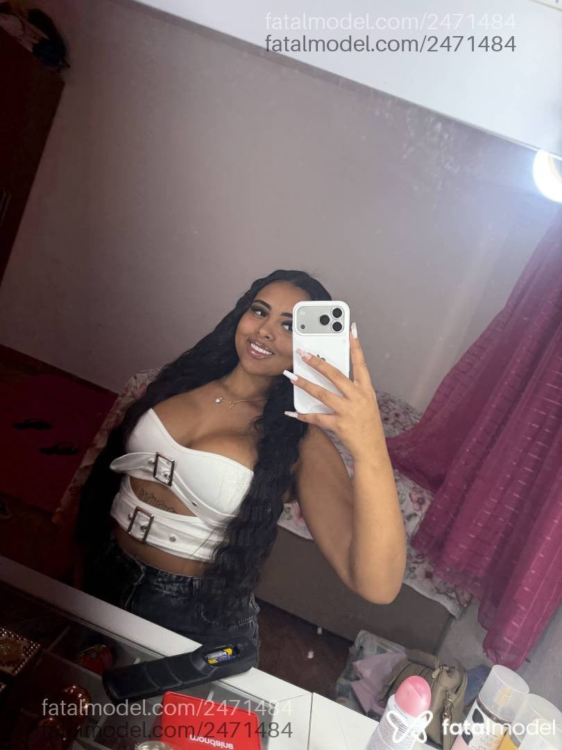 Acompanhante mulher morena (o) de olhos pretos - Eduarda