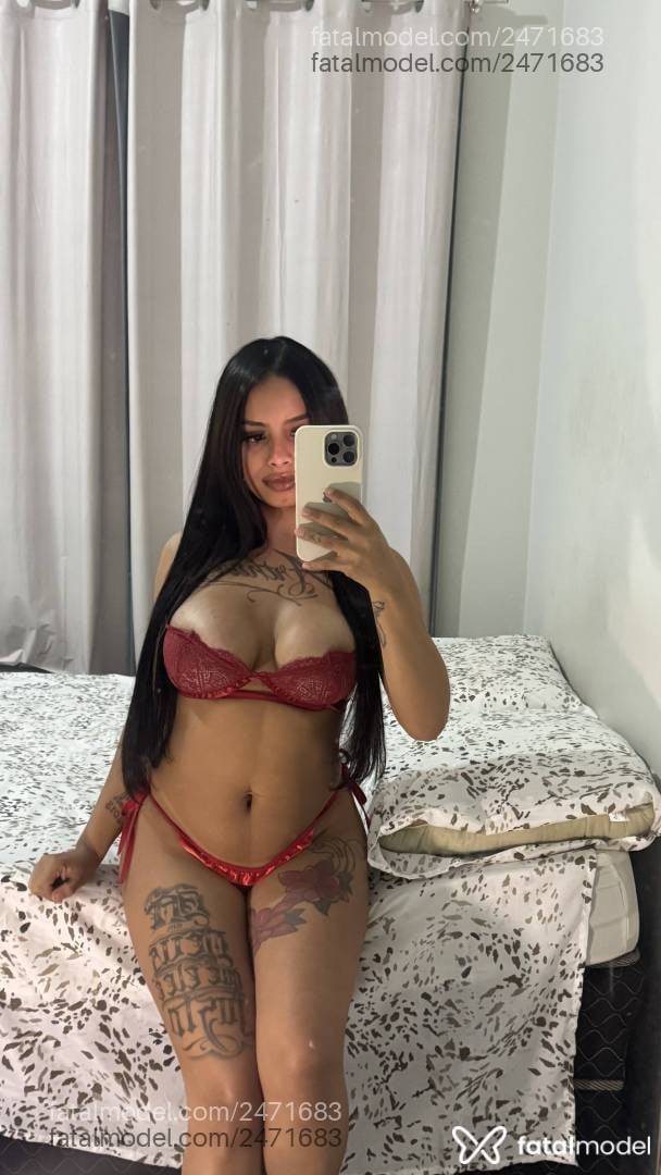 Acompanhante mulher morena (o) de olhos pretos - Maju