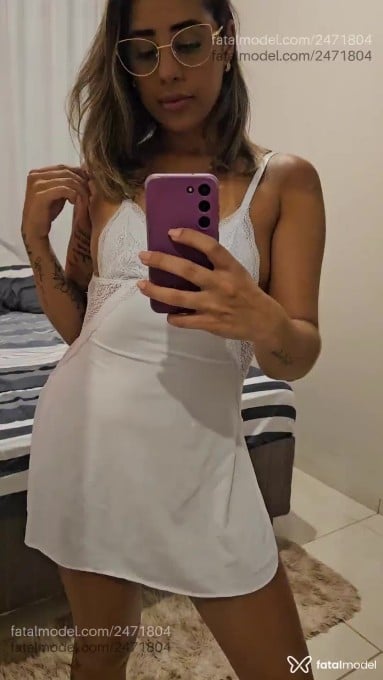Acompanhante mulher loira (o) de olhos castanhos em Manhuaçu Acompanhante mulher loira (o) de olhos castanhos em Manhuaçu - Melissa Castelli