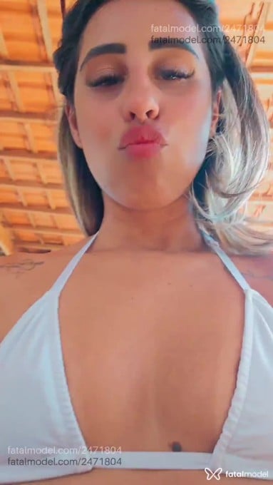 Acompanhante mulher loira (o) de olhos castanhos em Manhuaçu Acompanhante mulher loira (o) de olhos castanhos em Manhuaçu - Melissa Castelli