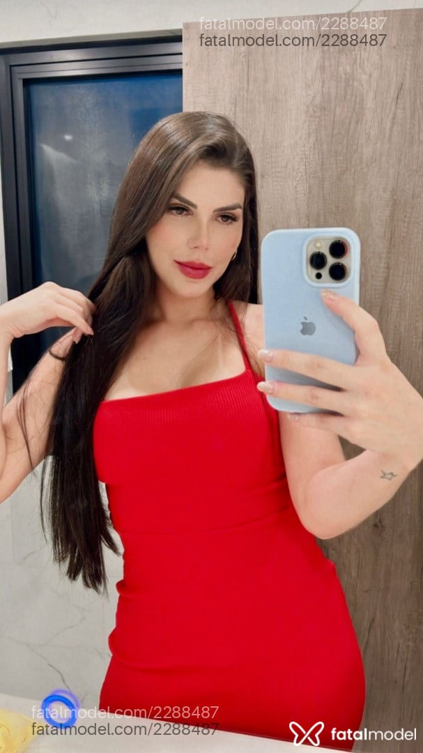 Acompanhante mulher com cabelo castanho de olhos castanhos em Brasília - Thaila Ferreira