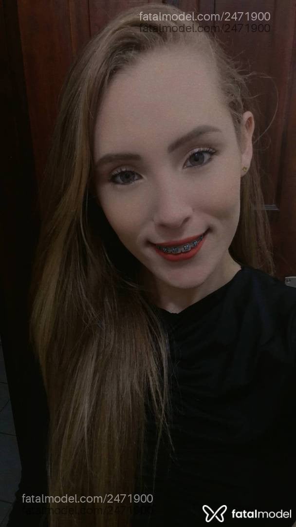 Acompanhante mulher loira (o) de olhos verdes - Amanda