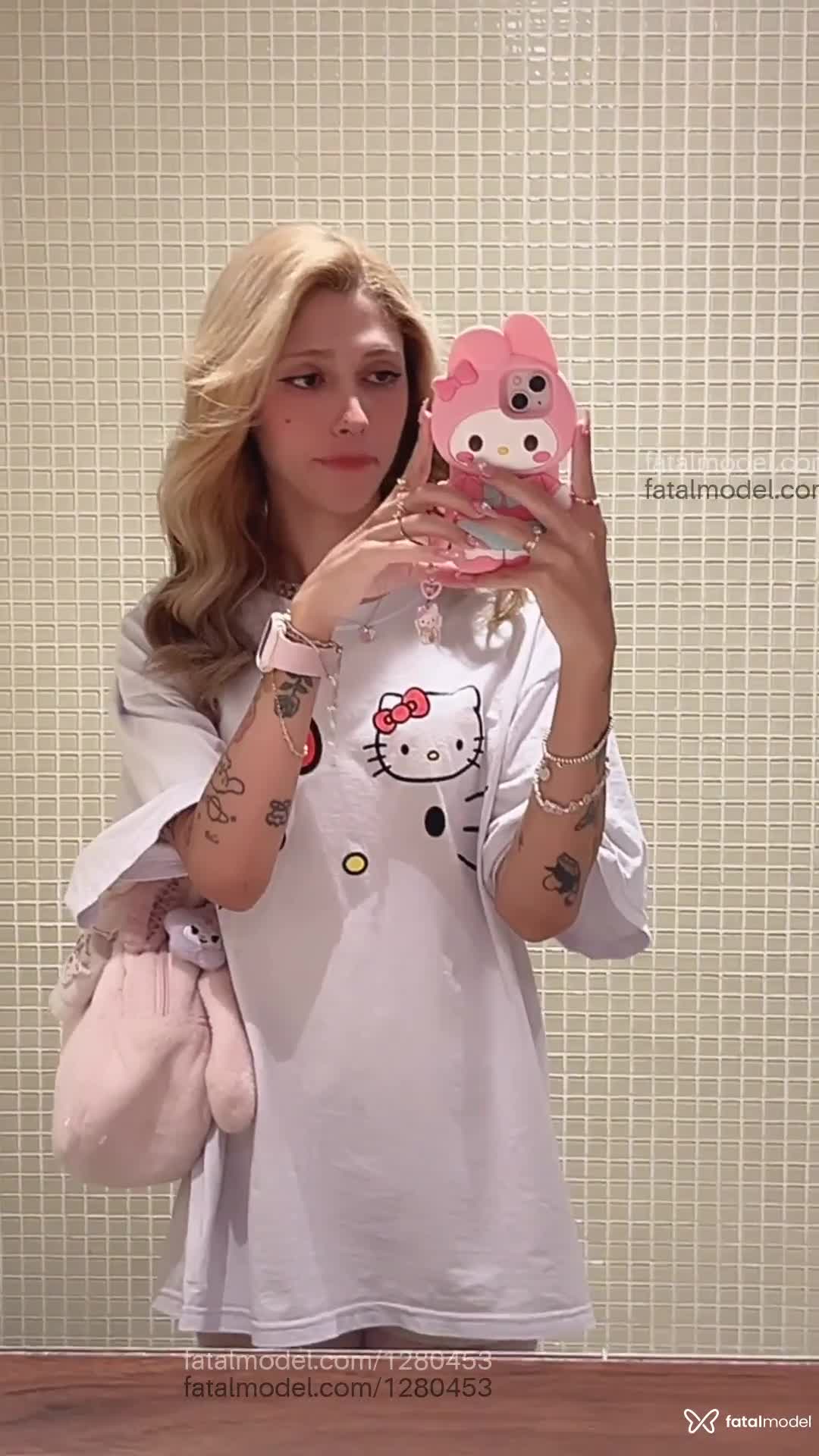 Acompanhante mulher trans loira (o) de olhos castanhos em Virtual - Sabrina Helil