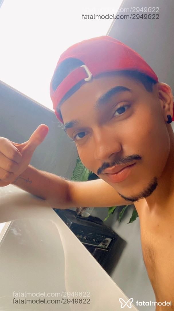 Acompanhante homem morena (o) de olhos pretos em Virtual Acompanhante homem morena (o) de olhos pretos em Virtual - Mateus