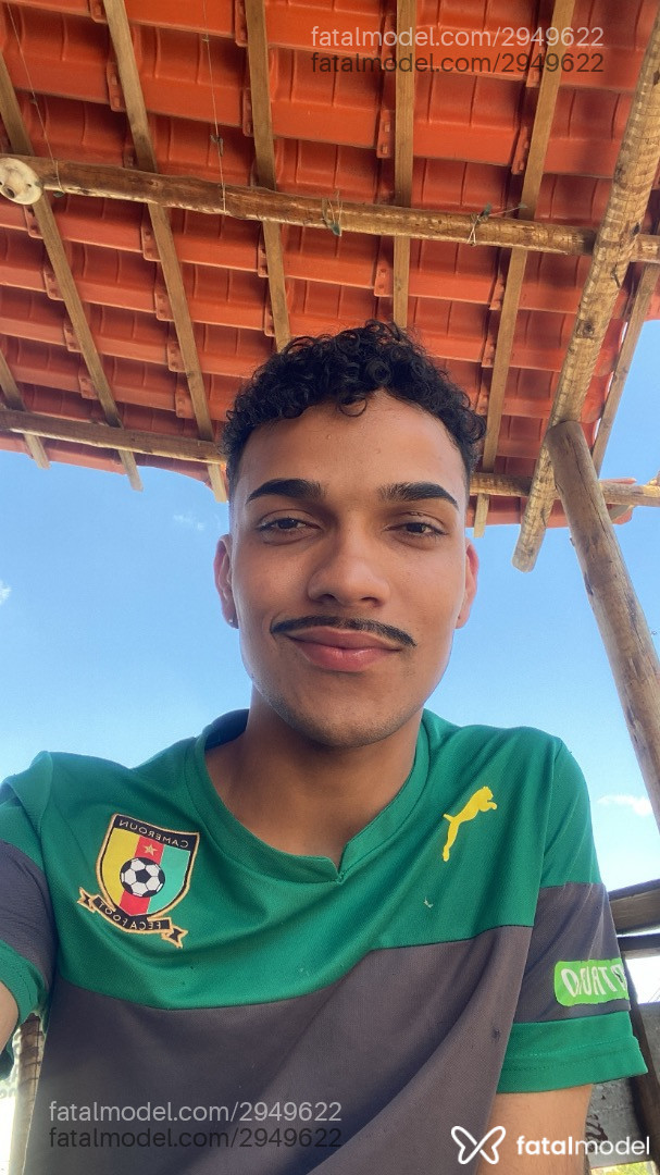 Acompanhante homem morena (o) de olhos pretos em Virtual Acompanhante homem morena (o) de olhos pretos em Virtual - Mateus