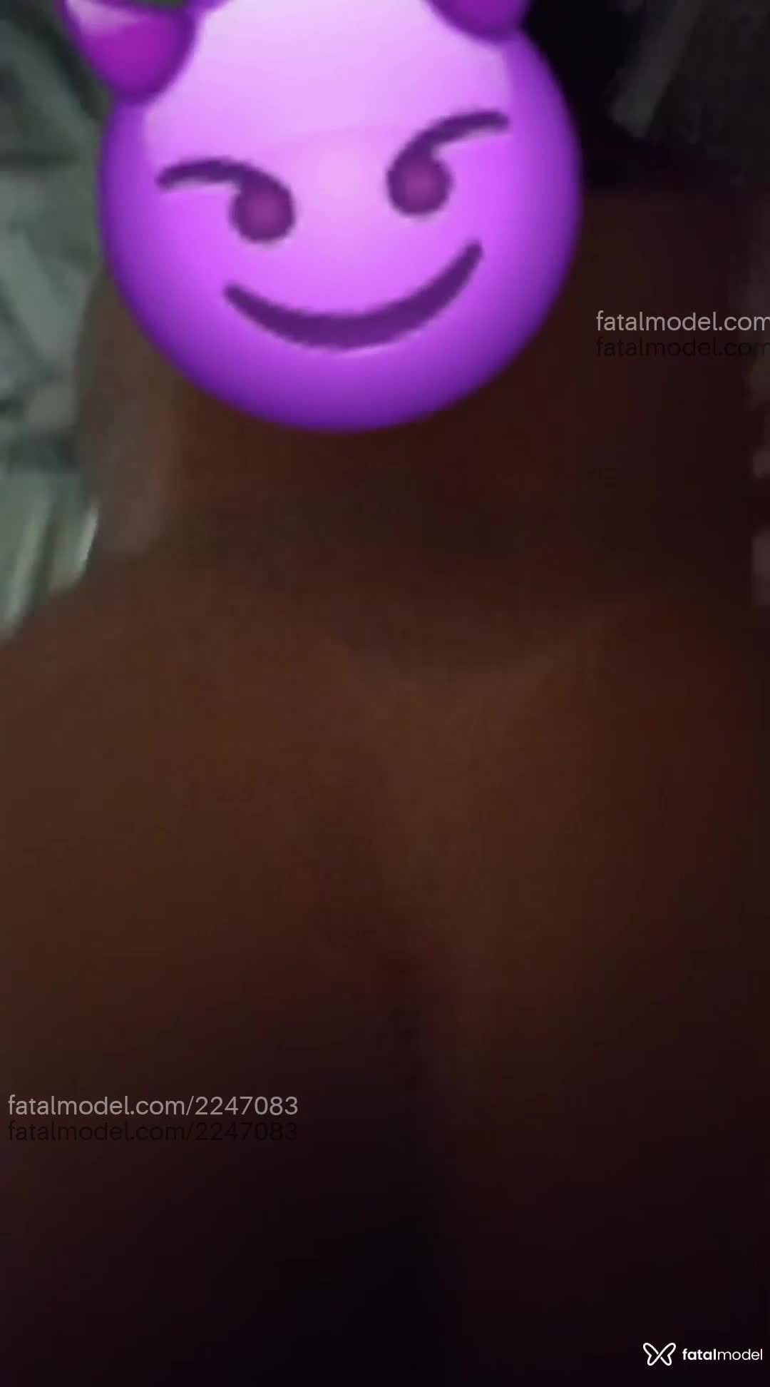 Acompanhante mulher morena (o) de olhos castanhos - Julia