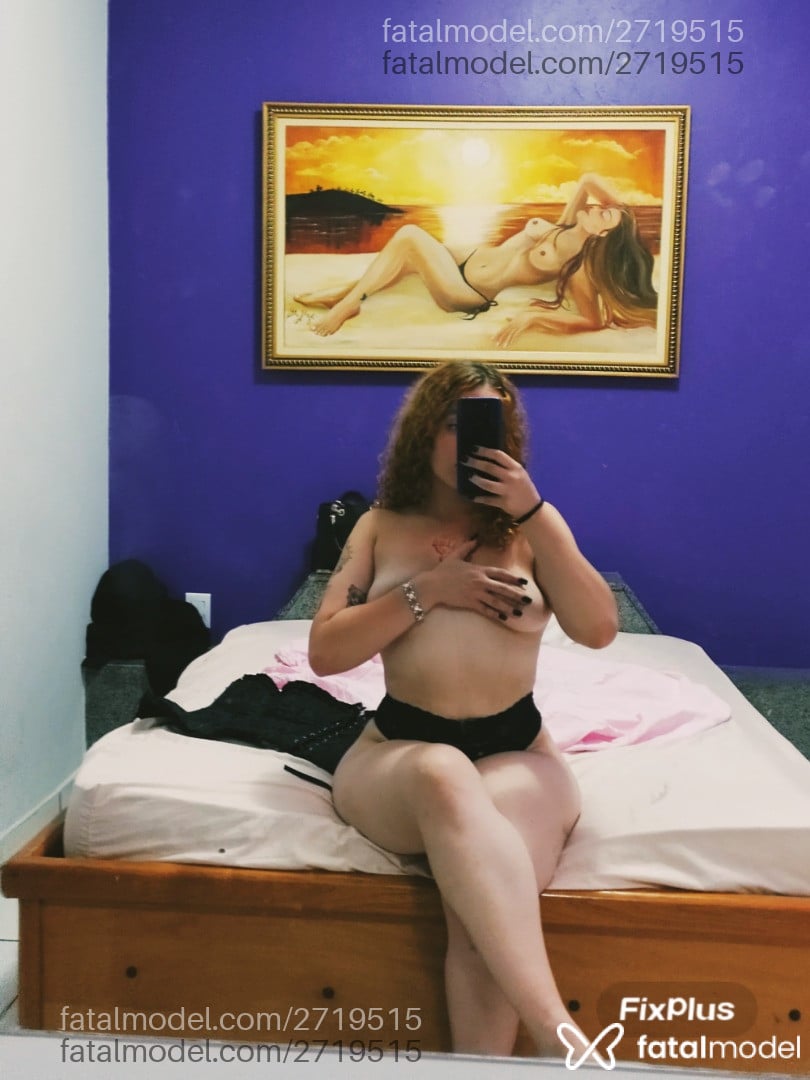 Acompanhante mulher ruiva (o) de olhos verdes em Brasília - Alana Araújo