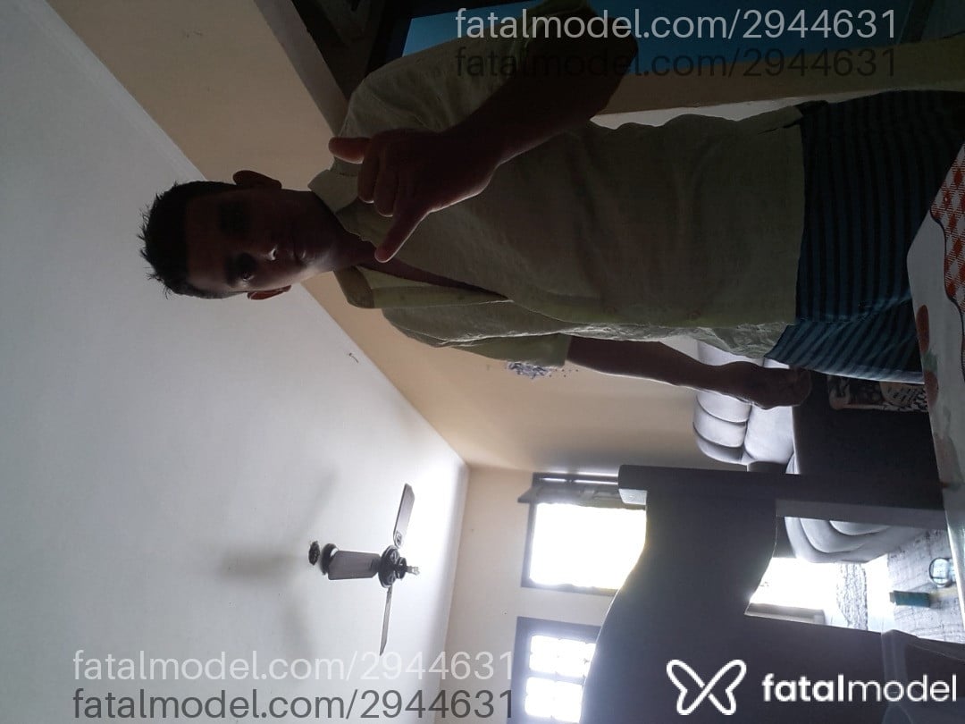 Acompanhante homem com cabelo castanho de olhos castanhos em São Sebastião - Miguel