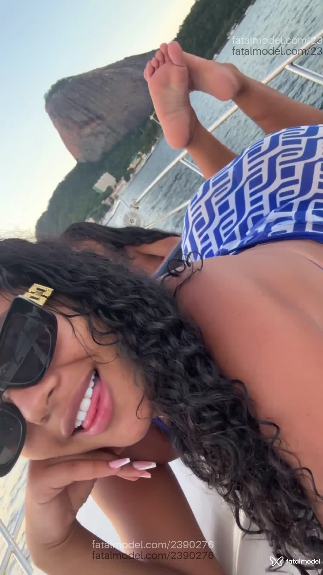 Acompanhante mulher com cabelo castanho de olhos castanhos em Rio de Janeiro - Alinne