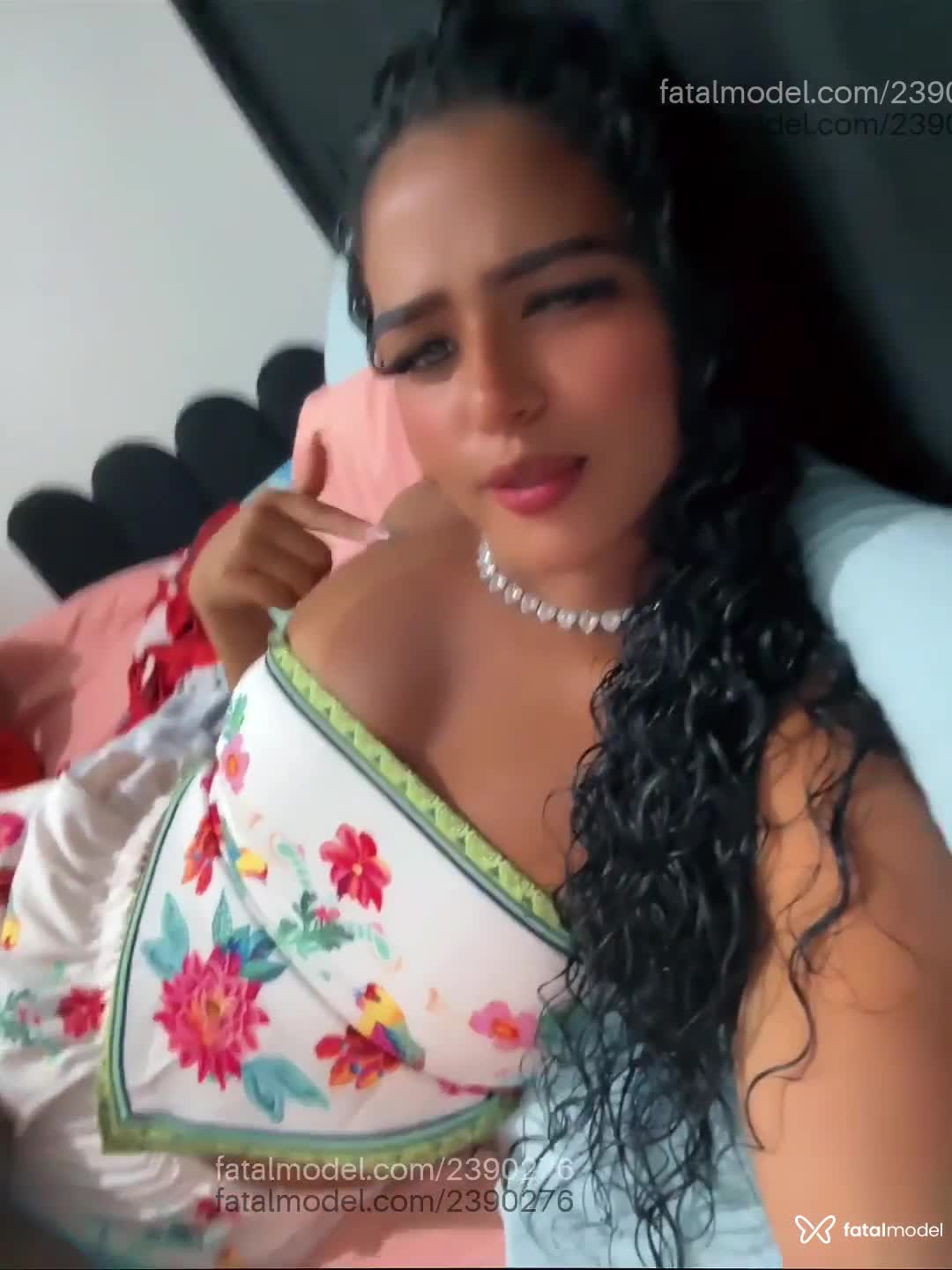 Acompanhante mulher com cabelo castanho de olhos castanhos em Rio de Janeiro - Alinne