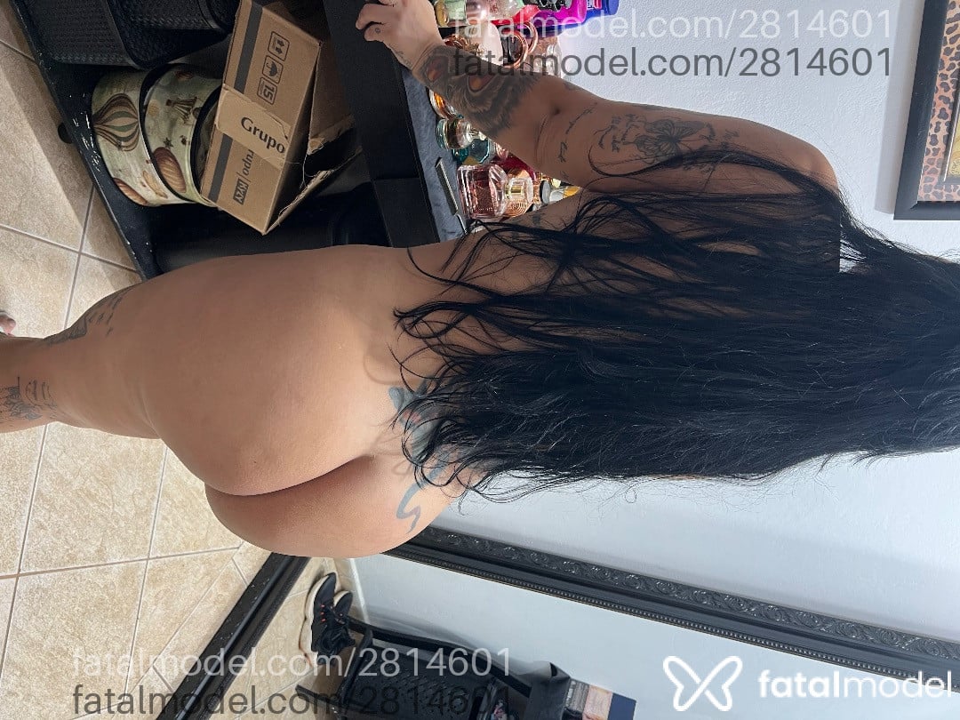 Acompanhante mulher morena (o) de olhos castanhos em Pirassununga Acompanhante mulher morena (o) de olhos castanhos em Pirassununga - Isa Gomes