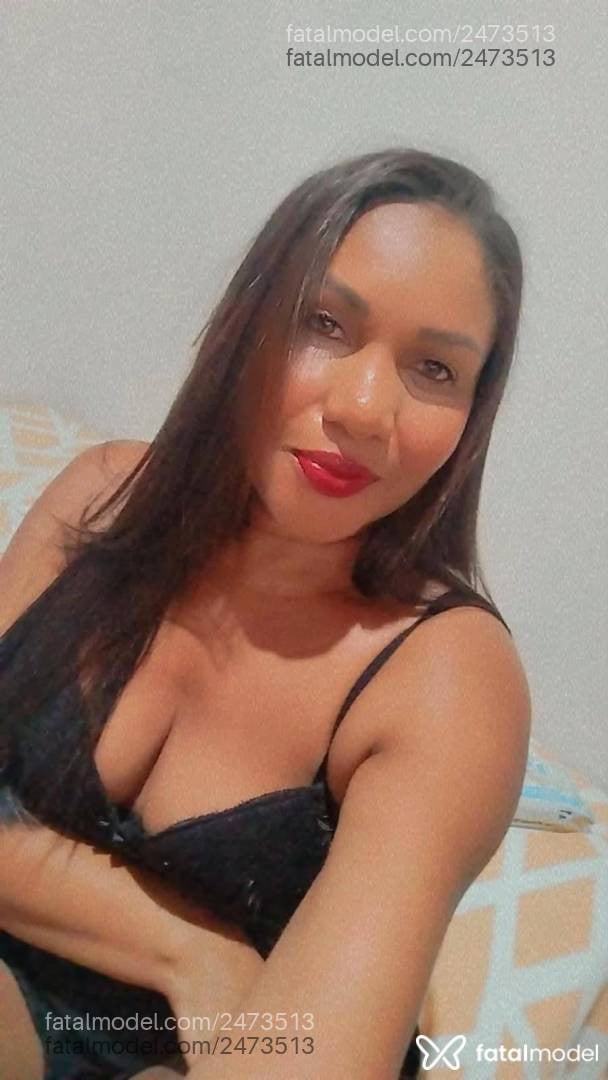 Acompanhante mulher com cabelo castanho de olhos castanhos - Lu Silva