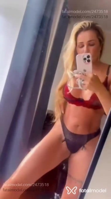Acompanhante mulher loira (o) de olhos castanhos - Ayla Borges Acompanhante mulher loira (o) de olhos castanhos - Ayla Borges