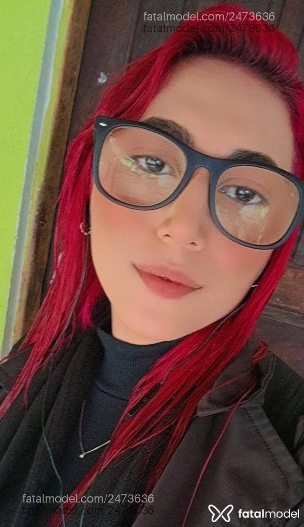 Acompanhante mulher morena (o) de olhos castanhos em São Paulo - Pikenah