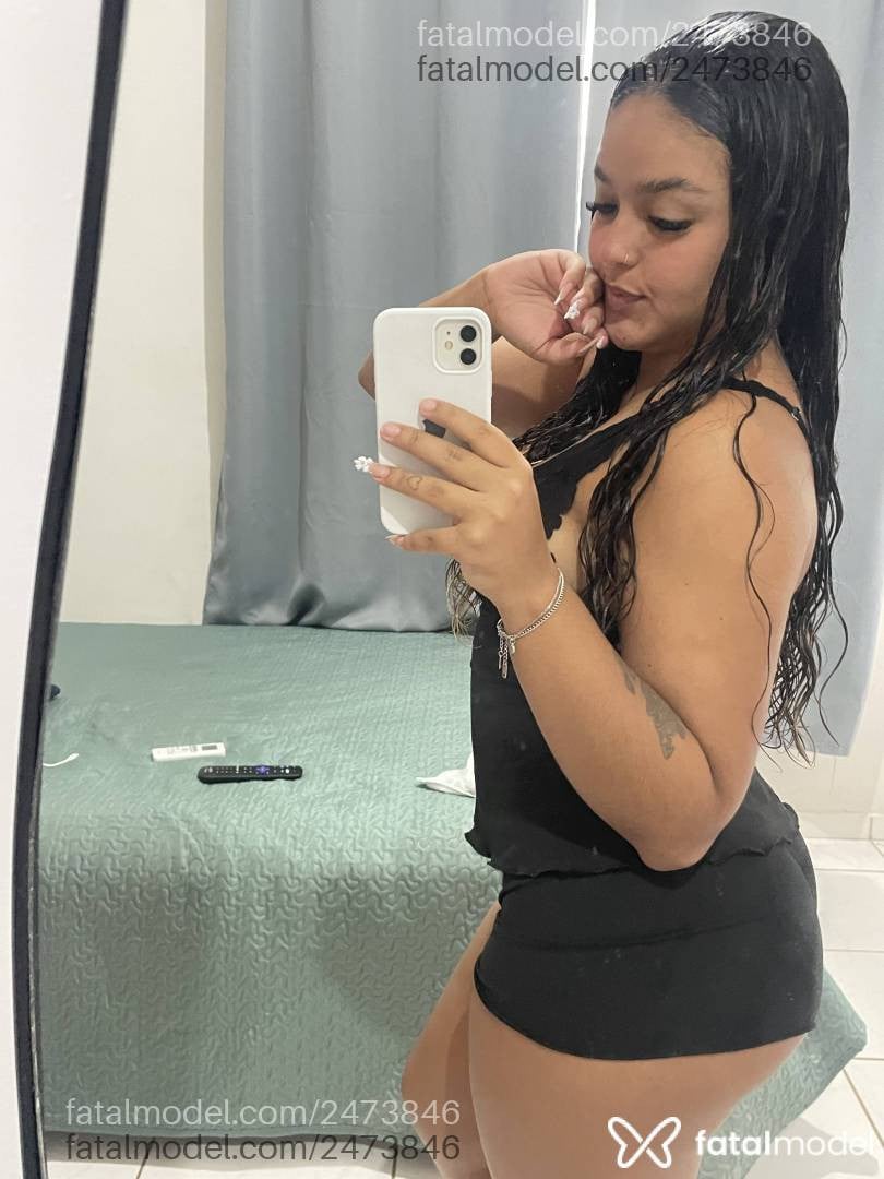 Acompanhante mulher morena (o) de olhos pretos - Lara Souza