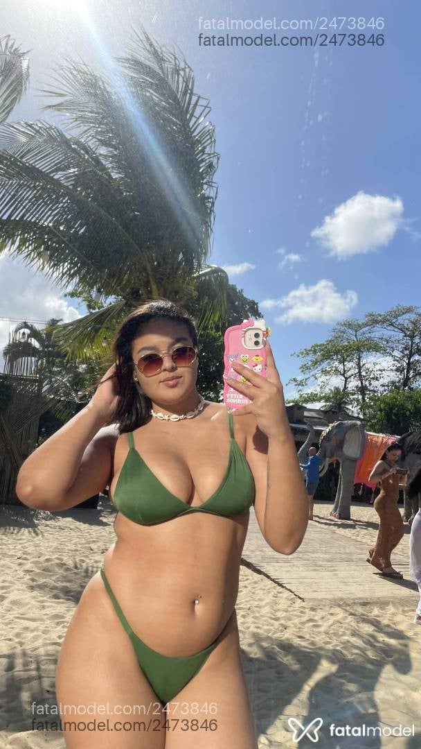 Acompanhante mulher morena (o) de olhos pretos - Lara Souza
