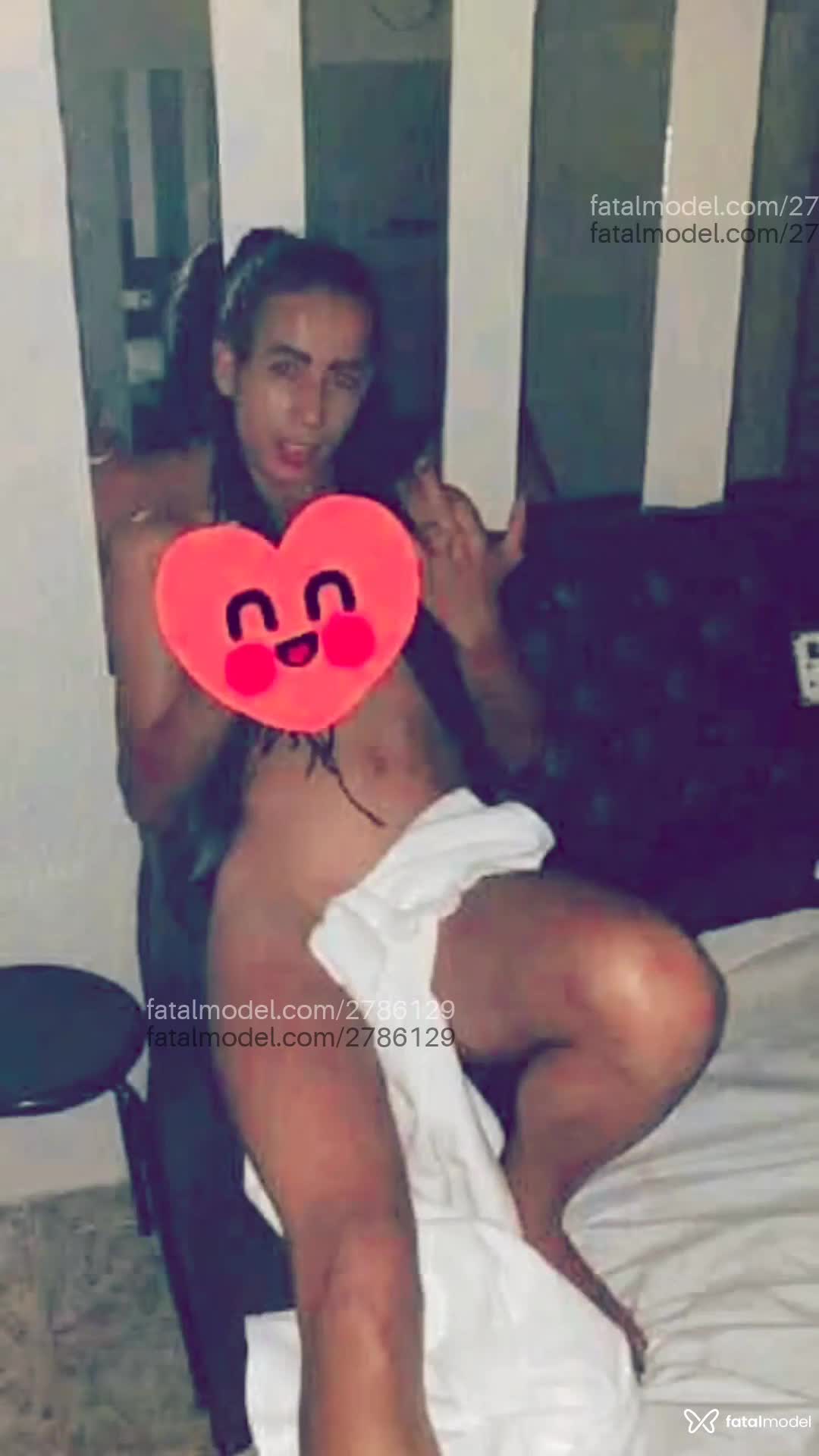 Acompanhante mulher trans morena (o) de olhos mel - Rafaelly