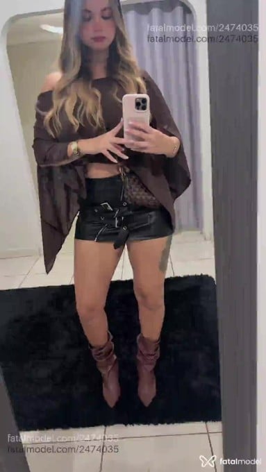 Acompanhante mulher loira (o) de olhos castanhos em Uberlândia Acompanhante mulher loira (o) de olhos castanhos em Uberlândia - Rafaela Medeiros