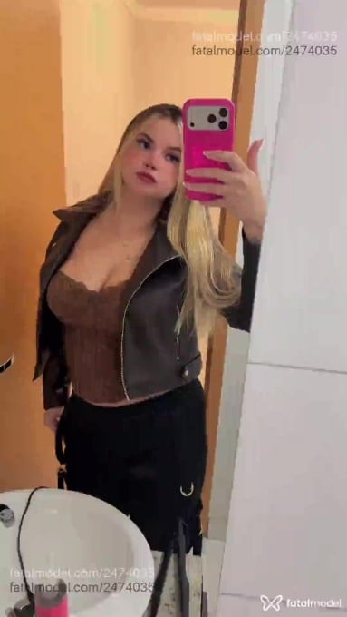 Acompanhante mulher loira (o) de olhos castanhos em Uberlândia - Rafaela Medeiros
