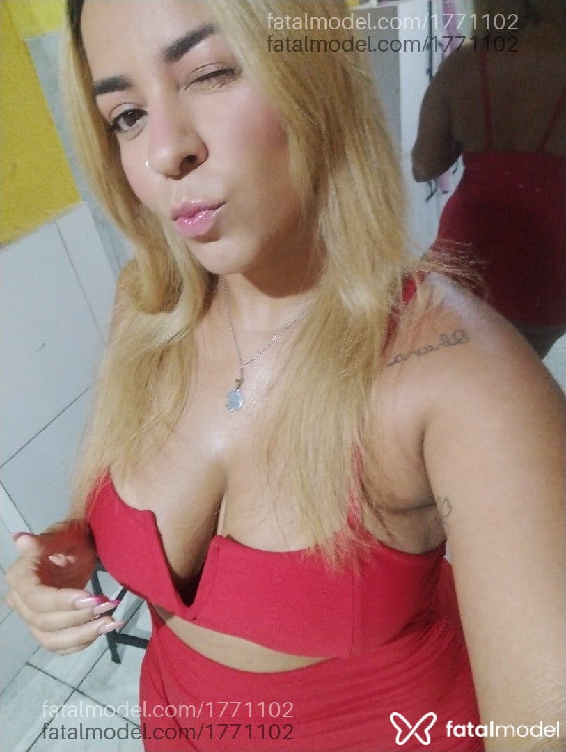Acompanhante mulher loira (o) de olhos castanhos em Campinas - Lua