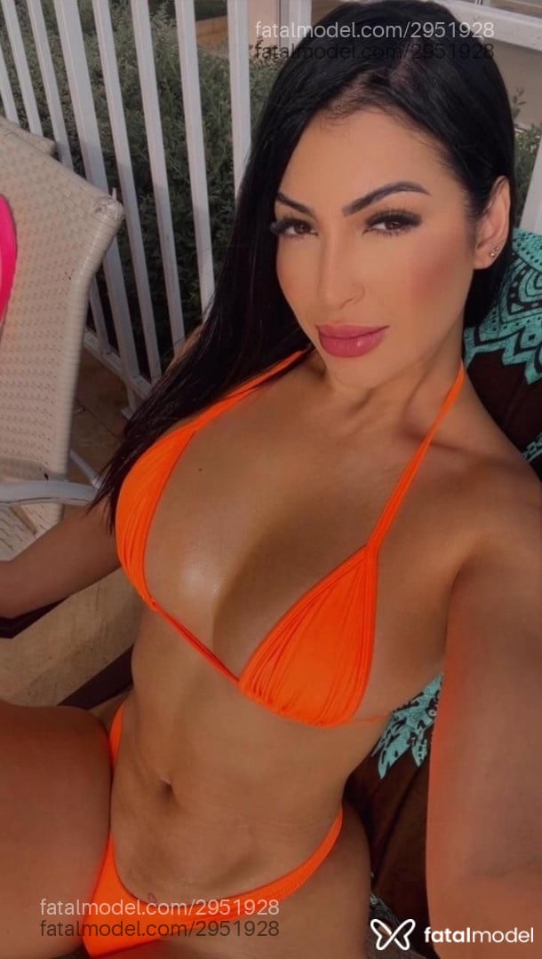 Acompanhante mulher morena (o) de olhos pretos em Florianópolis - Antonella