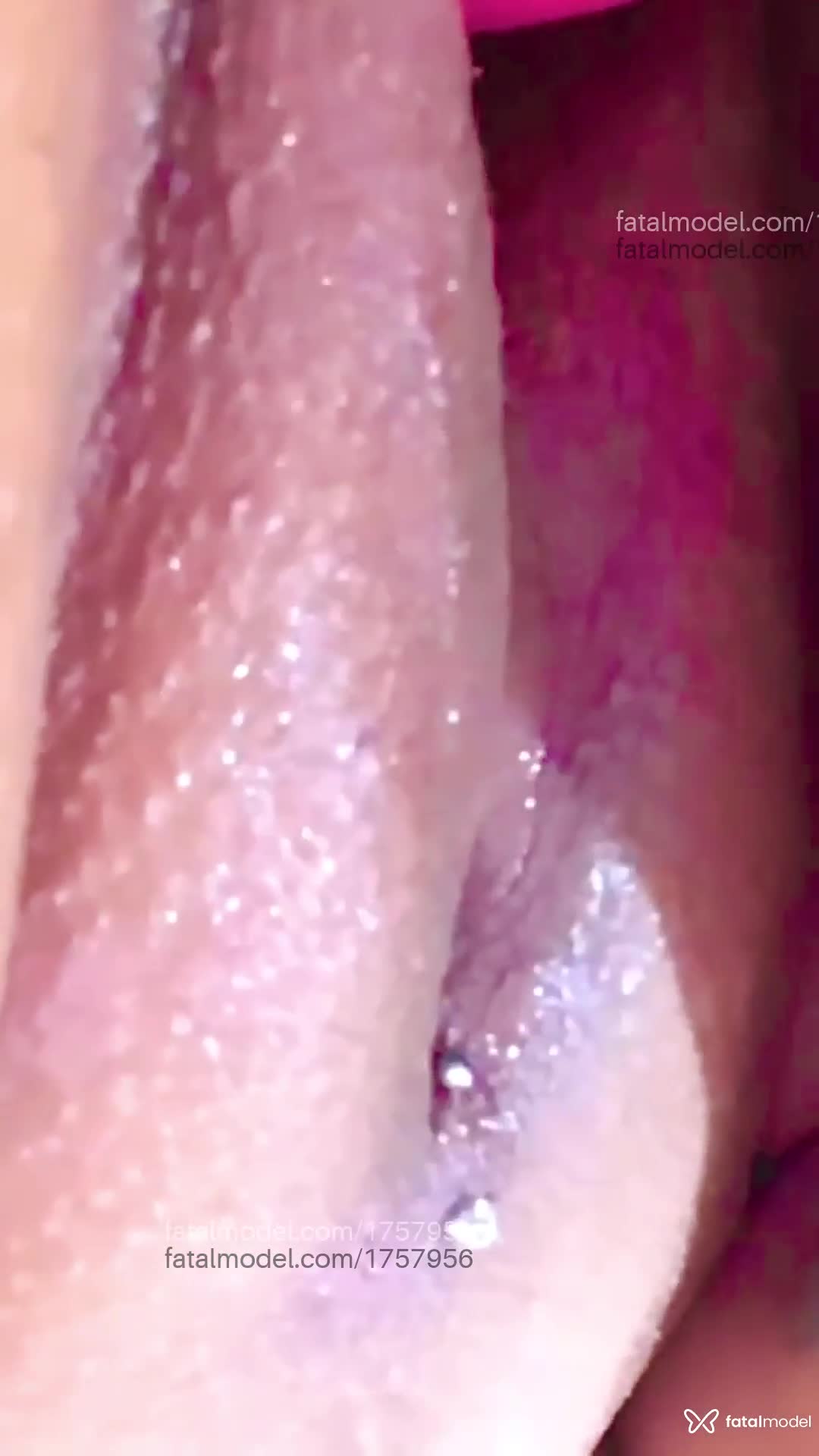 Acompanhante mulher morena (o) de olhos pretos - Aylla Monteiro