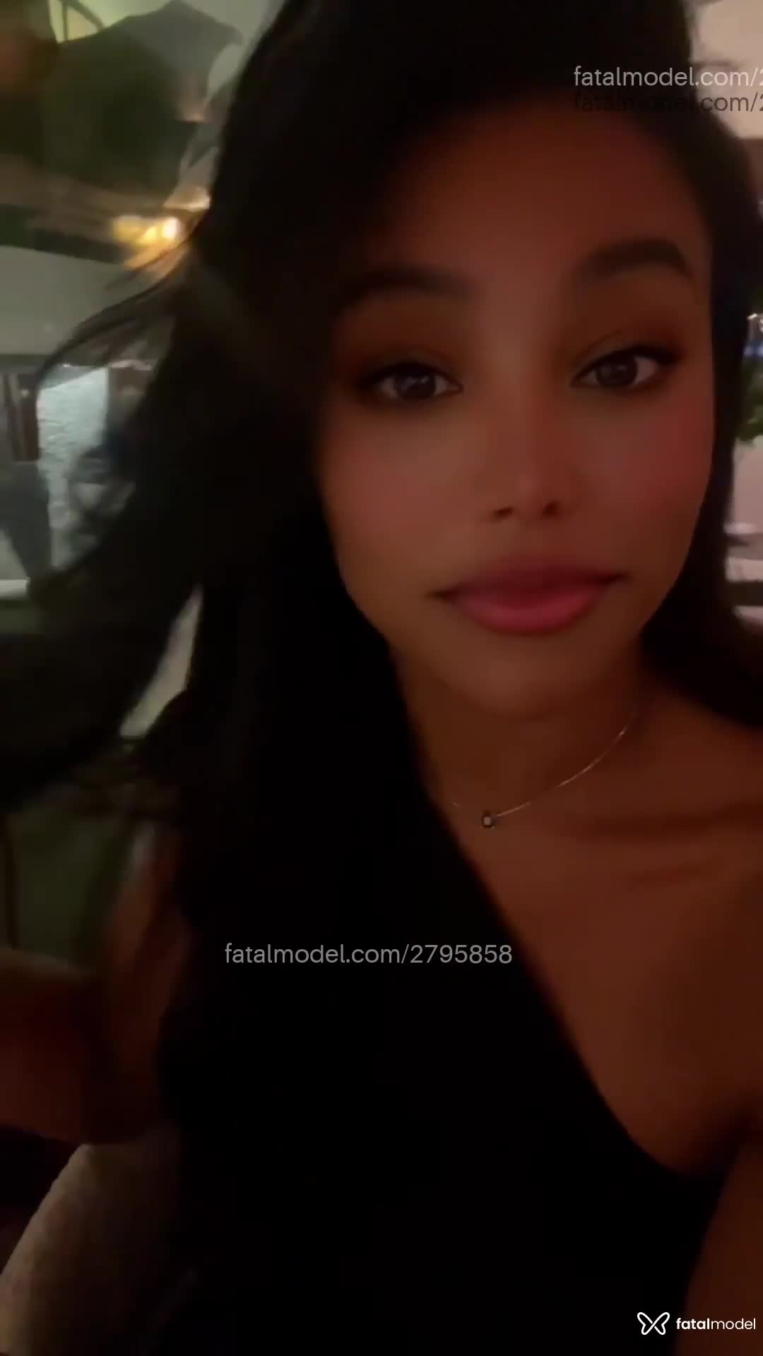 Acompanhante mulher com cabelo castanho de olhos castanhos em Salvador - Maria Eduarda