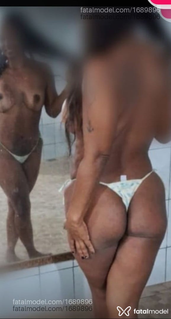 Acompanhante mulher com cabelo castanho de olhos castanhos em Macaé Acompanhante mulher com cabelo castanho de olhos castanhos em Macaé - Morenindia