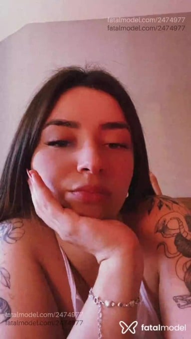 Acompanhante mulher morena (o) de olhos castanhos em São Paulo Acompanhante mulher morena (o) de olhos castanhos em São Paulo - Zara Romanelli