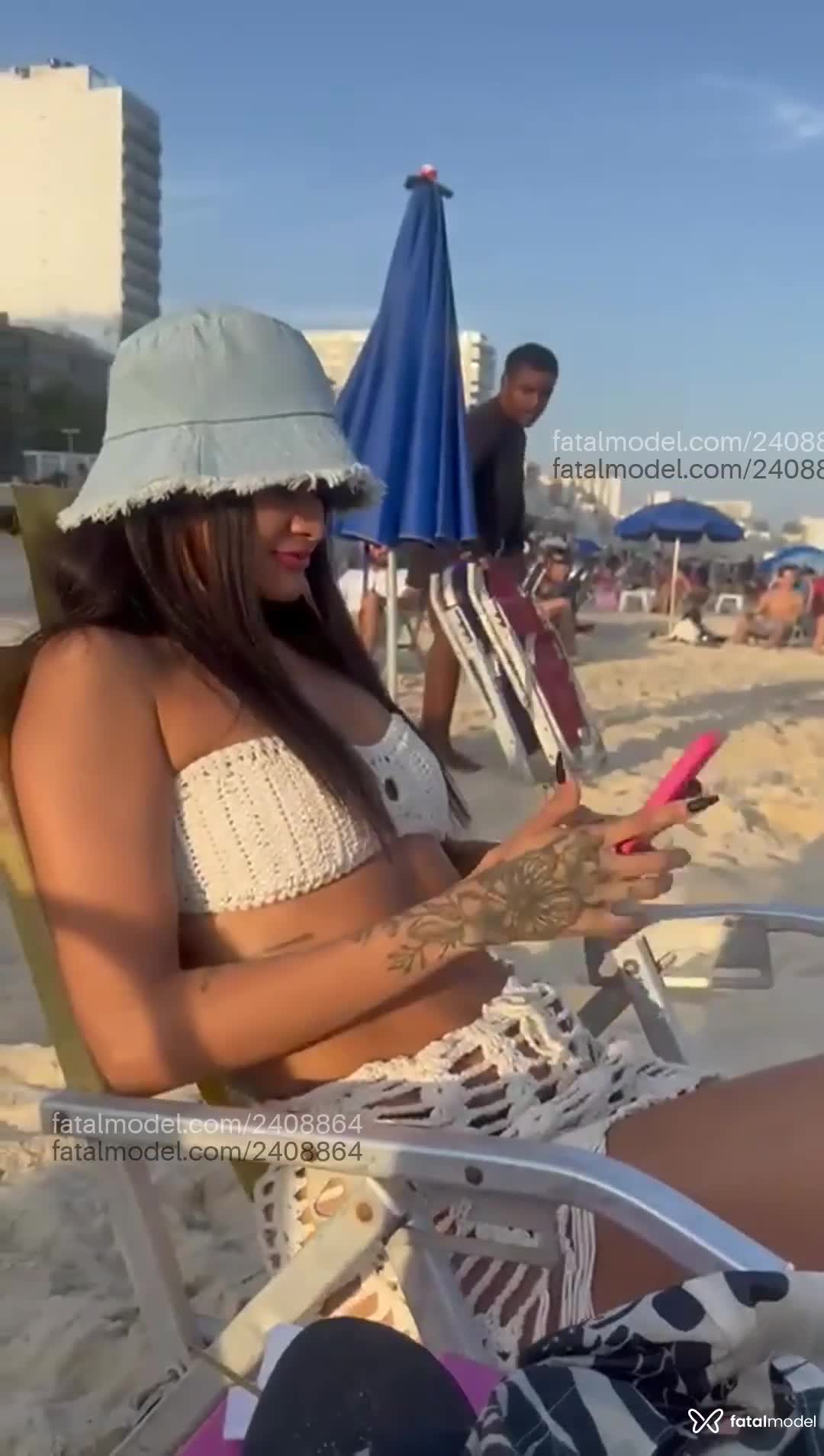 Acompanhante mulher morena (o) de olhos pretos em Rio de Janeiro - Michele Almeida
