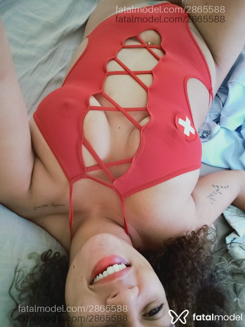 Acompanhante mulher morena (o) de olhos mel em Luziânia - Laís Siqueira