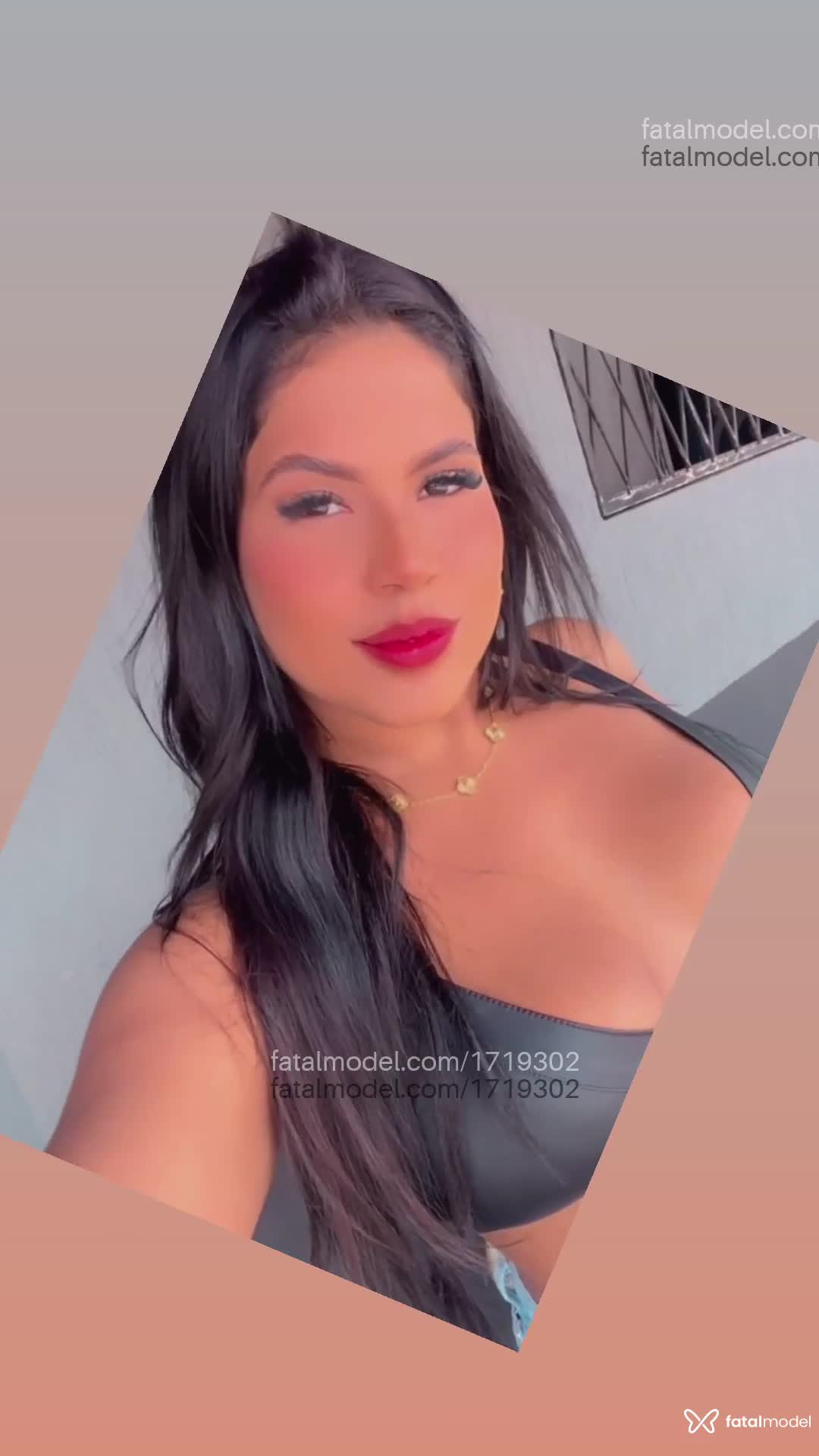Acompanhante mulher morena (o) de olhos castanhos em Cascavel - Letícia Vitória