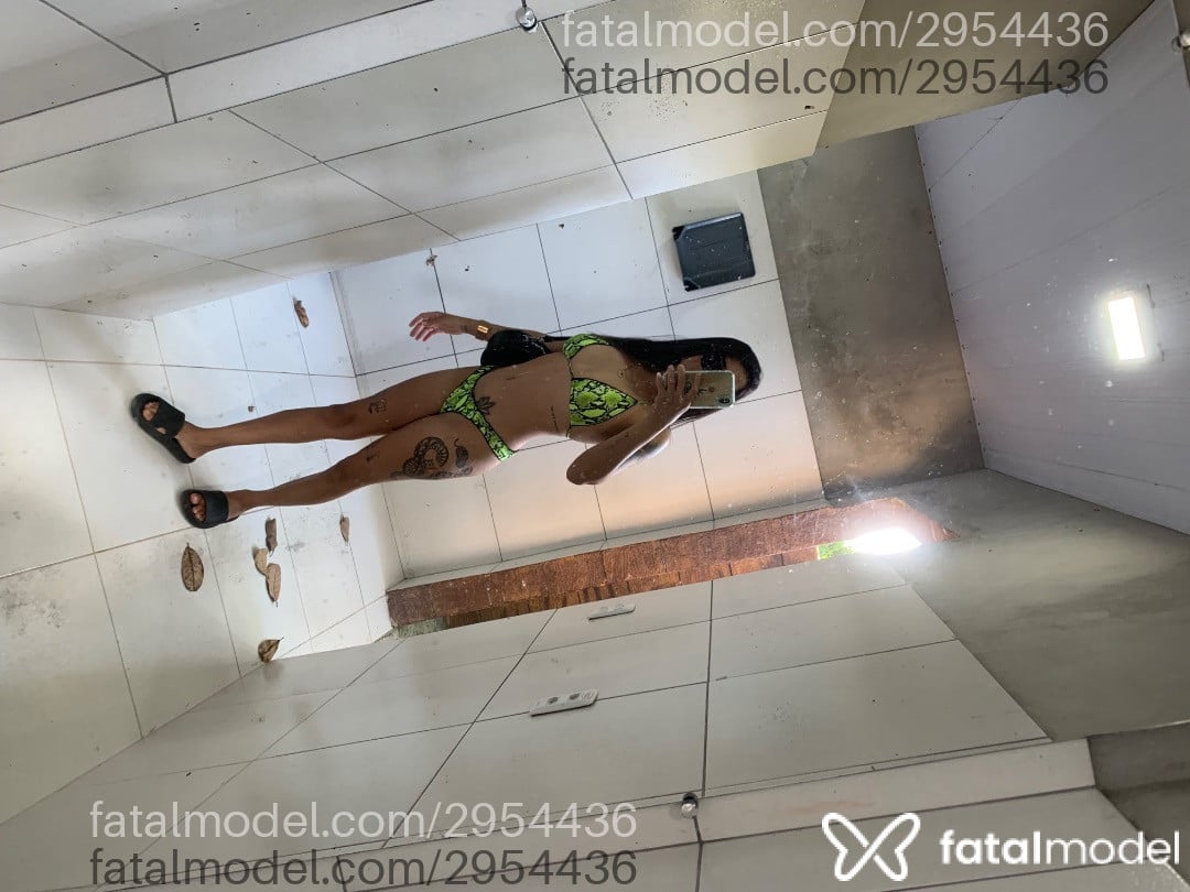 Acompanhante mulher com cabelo castanho de olhos mel em Paragominas - Víviane
