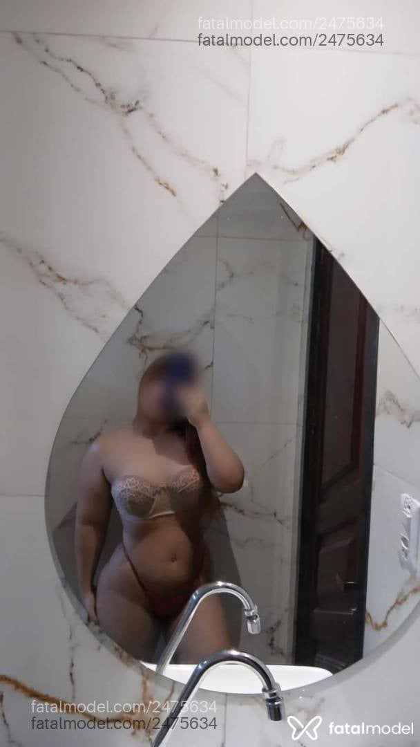 Acompanhante mulher ruiva (o) de olhos castanhos - Maitê Vianna