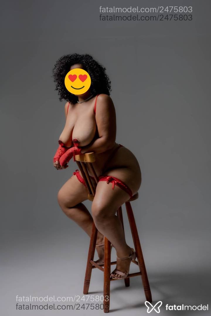 Acompanhante mulher morena (o) de olhos castanhos em Uberlândia - Valentina Liz
