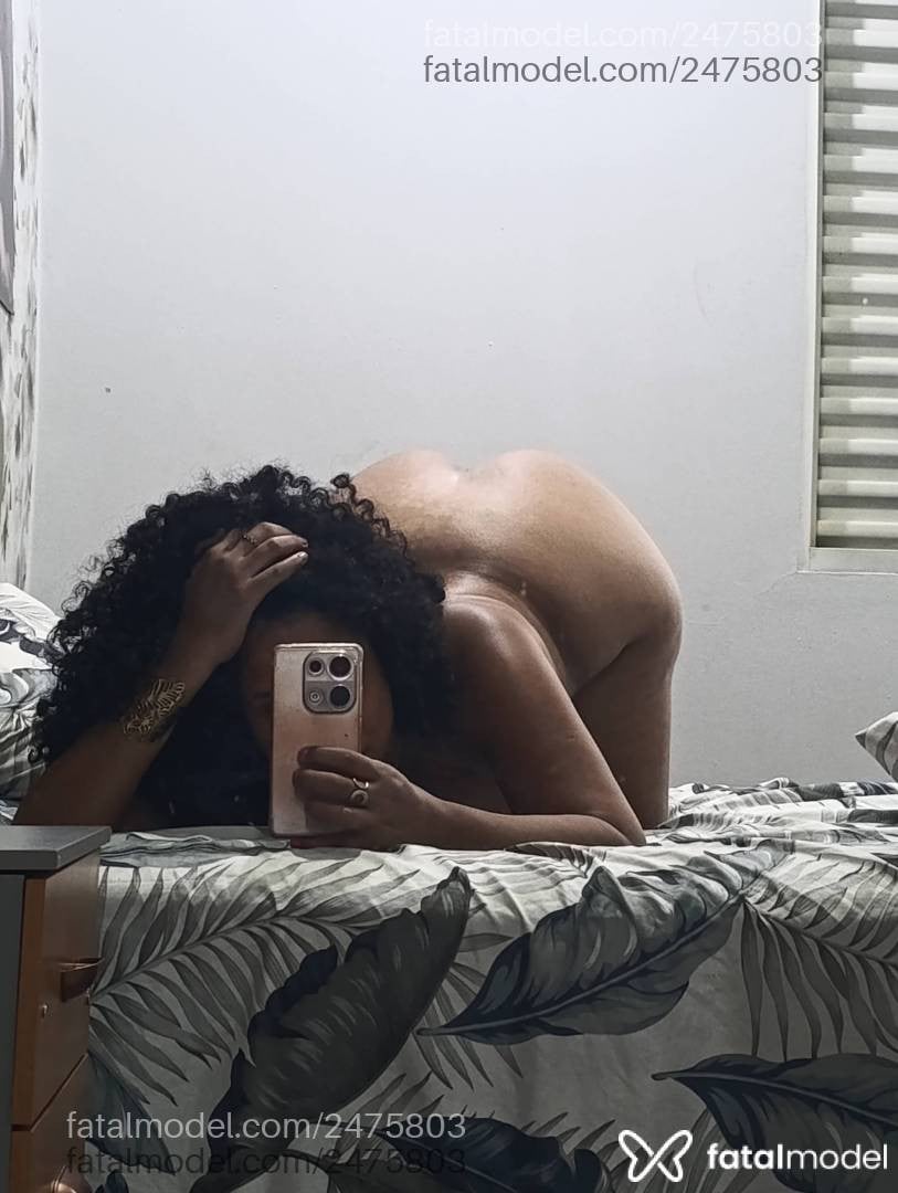 Acompanhante mulher morena (o) de olhos castanhos - Valentina Liz