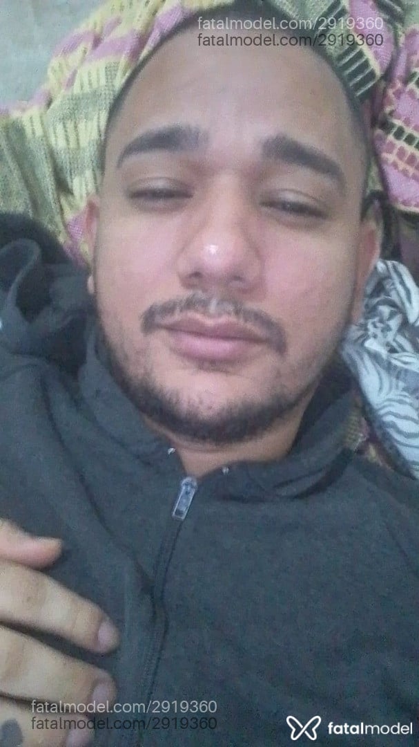 Acompanhante homem morena (o) de olhos pretos em Virtual - Joanes