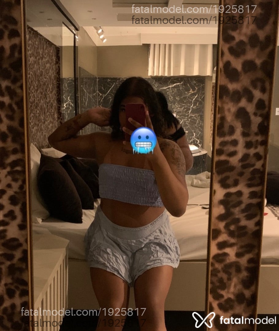 Acompanhante mulher trans morena (o) de olhos pretos em Andradina Acompanhante mulher trans morena (o) de olhos pretos em Andradina - Sofia
