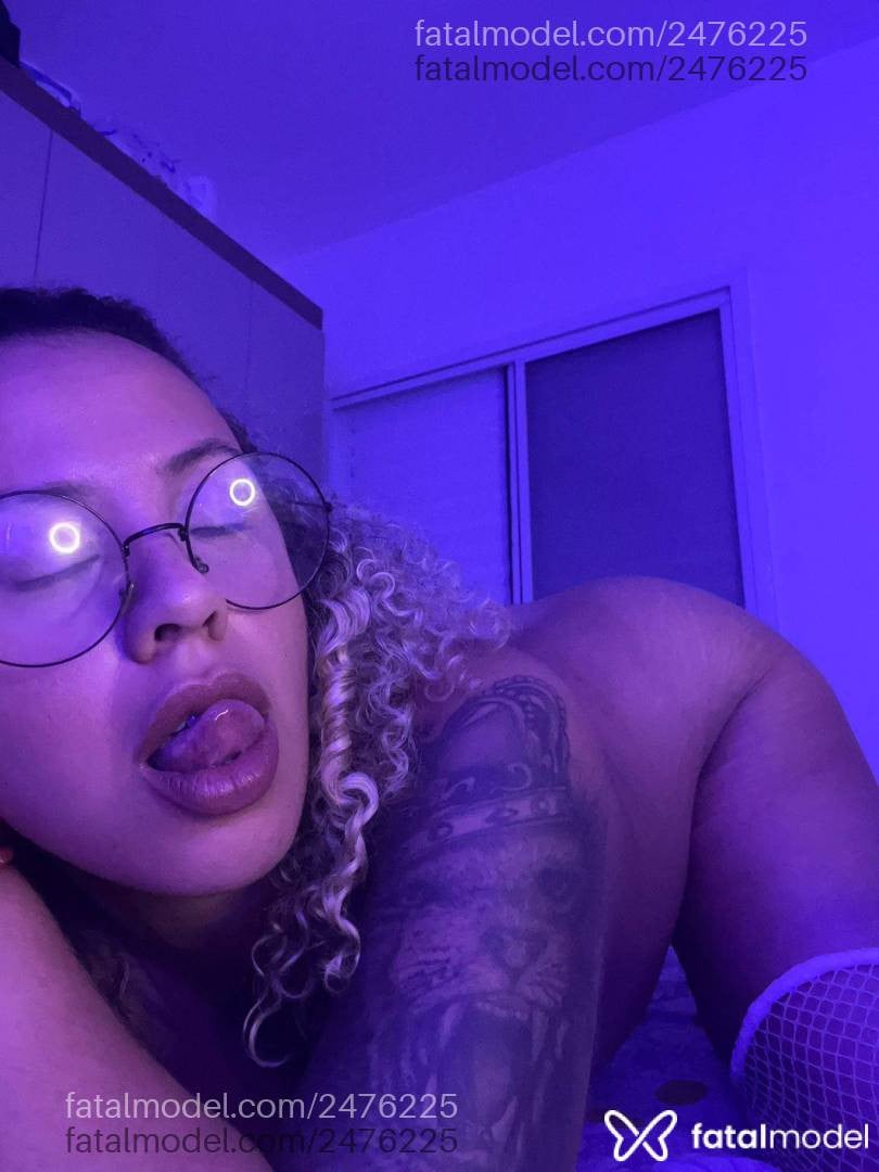 Acompanhante mulher loira (o) de olhos castanhos em São Paulo - Maria Madalena