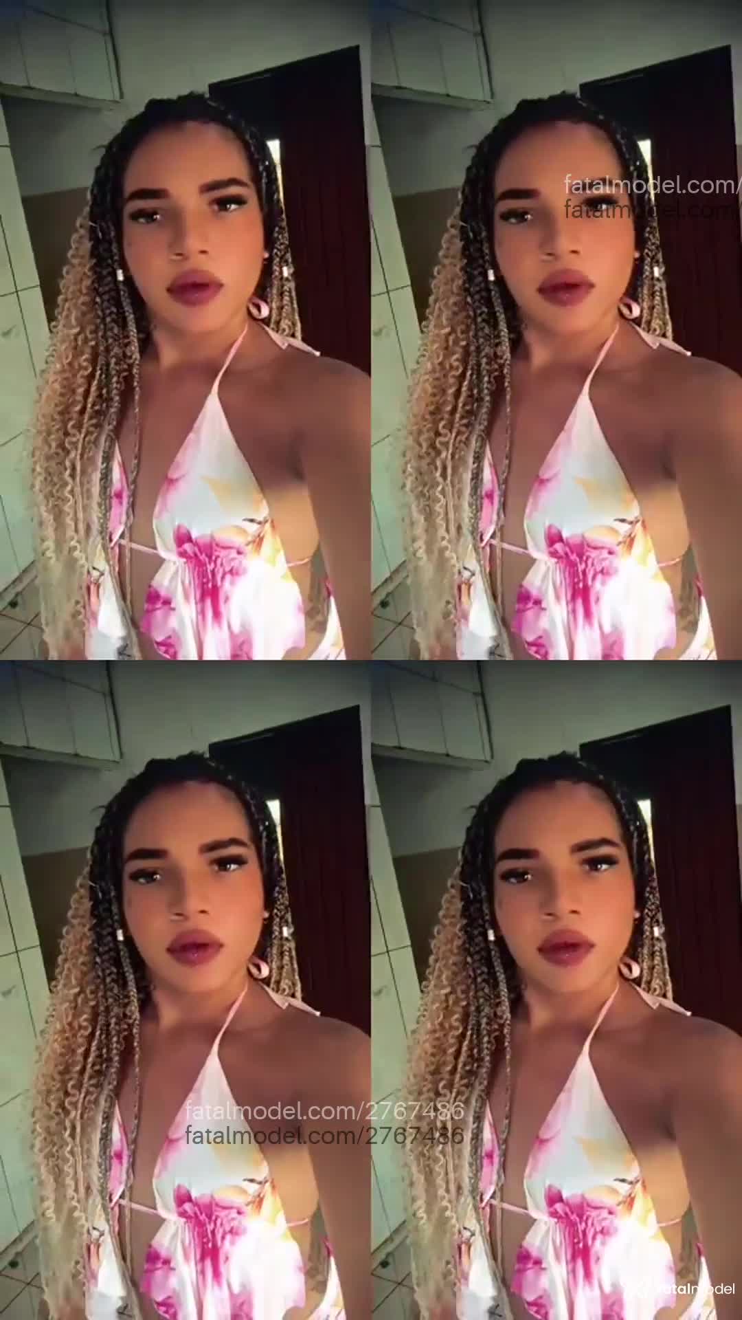 Acompanhante mulher trans ruiva (o) de olhos castanhos em Guará - Nifetinhaa