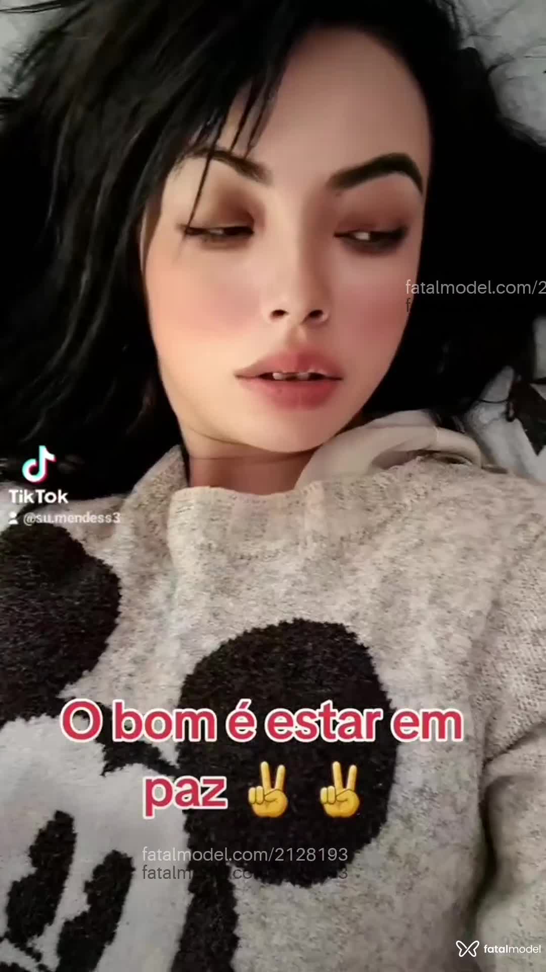 Acompanhante mulher morena (o) de olhos castanhos - Sandrinha Acompanhante mulher morena (o) de olhos castanhos - Sandrinha
