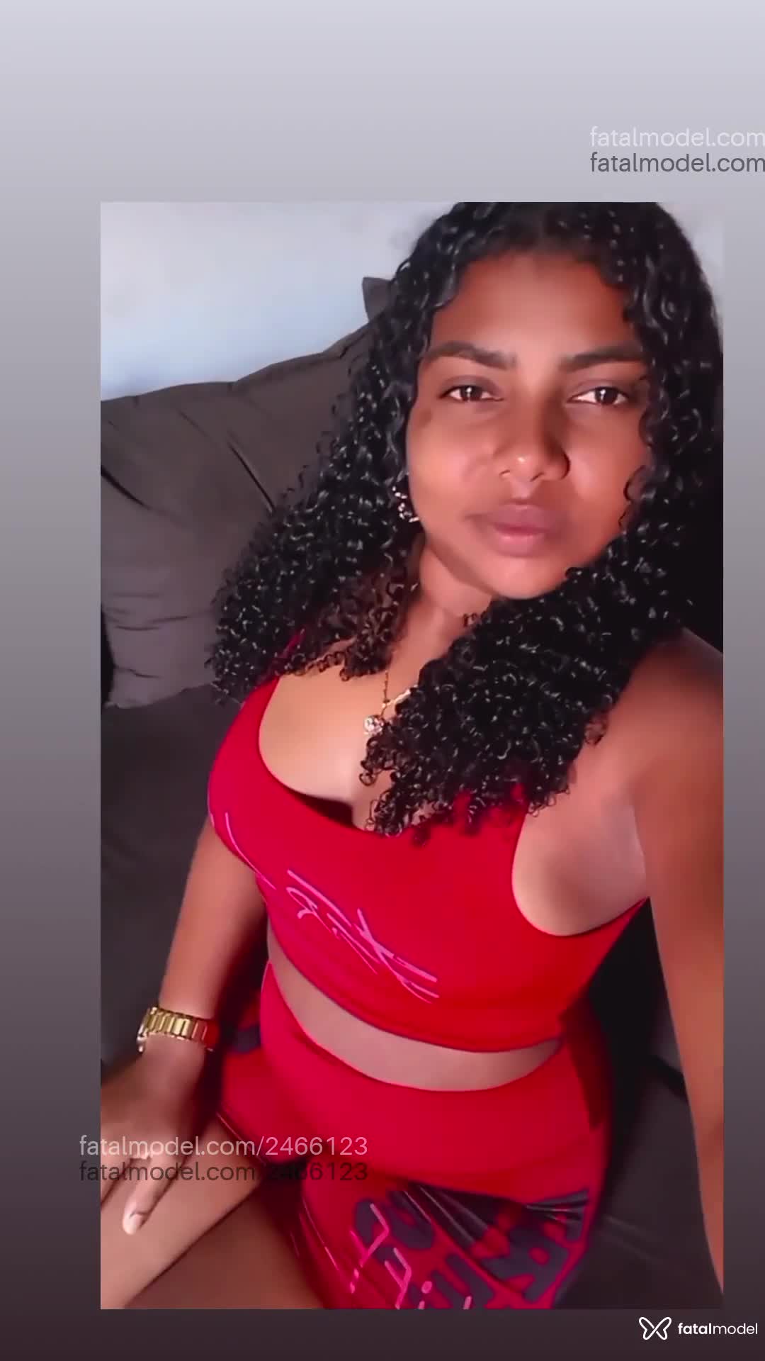 Acompanhante mulher morena (o) de olhos castanhos em Rio Maria Acompanhante mulher morena (o) de olhos castanhos em Rio Maria - Emilly