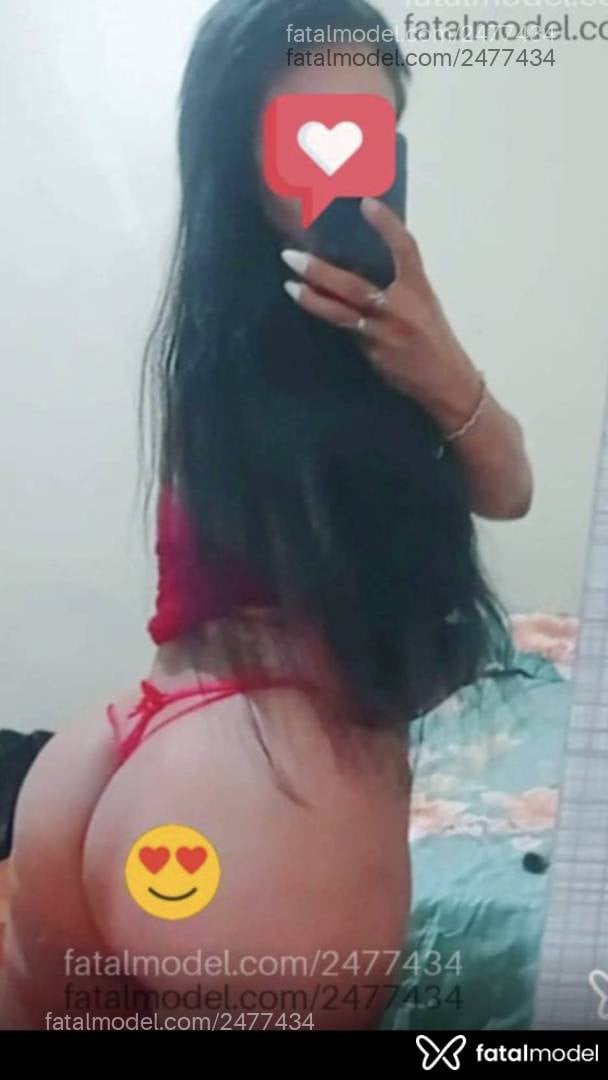 Acompanhante mulher com cabelo castanho de olhos castanhos - Kamila