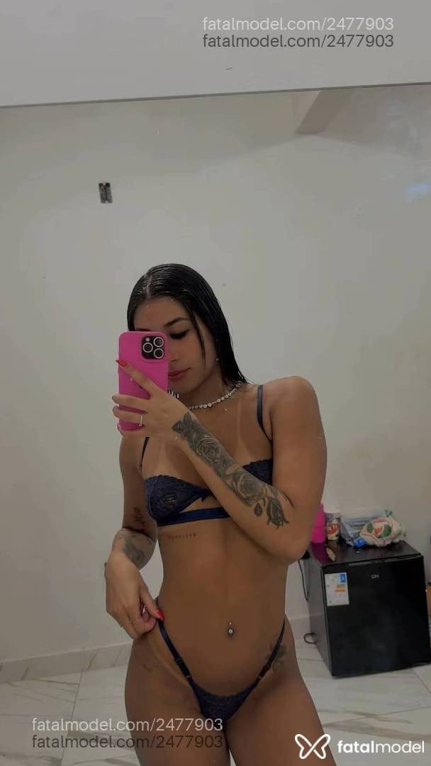 Acompanhante mulher morena (o) de olhos pretos - Jade Lima