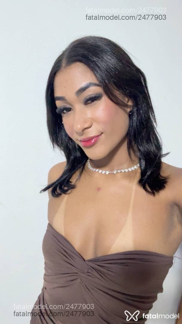 Acompanhante mulher morena (o) de olhos pretos - Jade Lima
