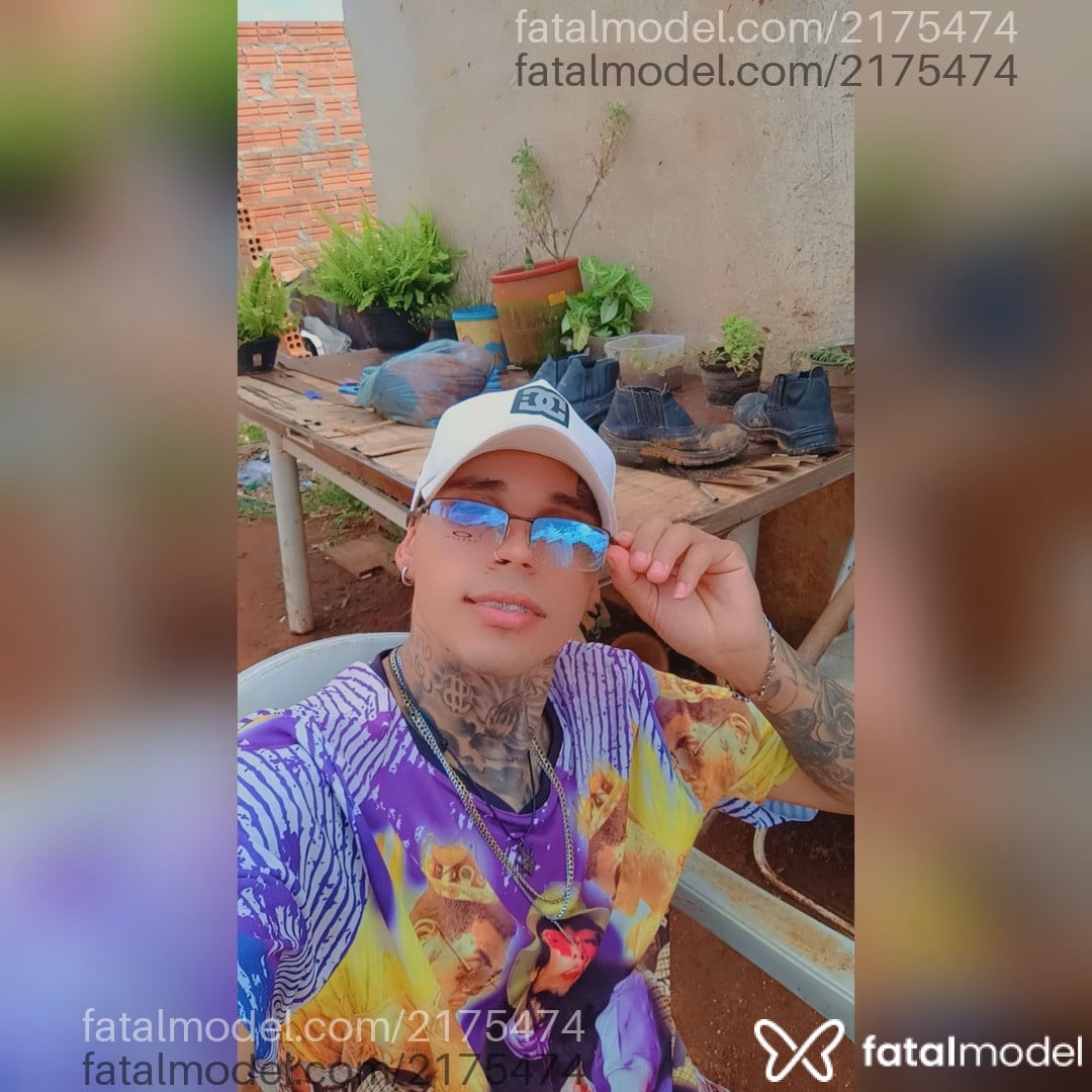 Acompanhante homem morena (o) de olhos castanhos em Ponta Grossa Acompanhante homem morena (o) de olhos castanhos em Ponta Grossa - Jhonatan