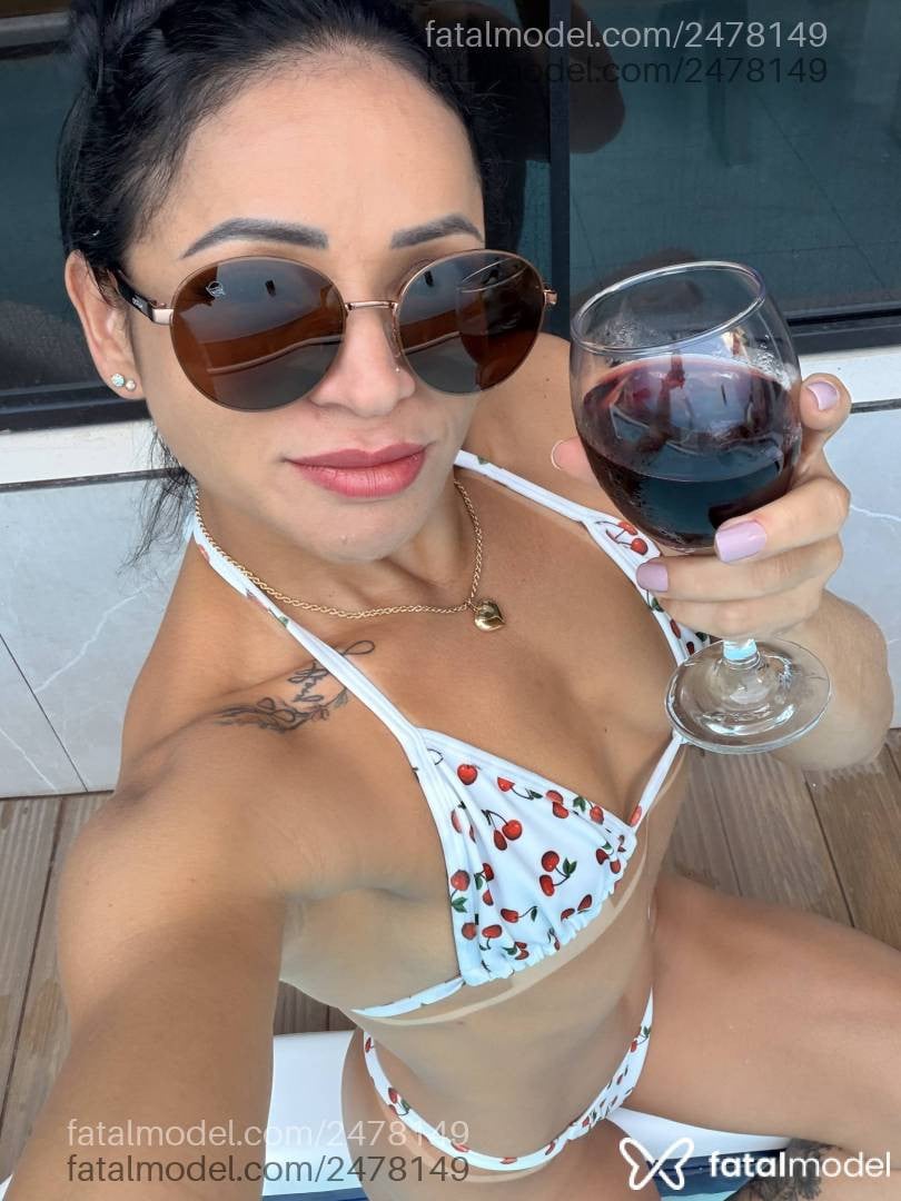 Acompanhante mulher morena (o) de olhos castanhos - Seninhaaa