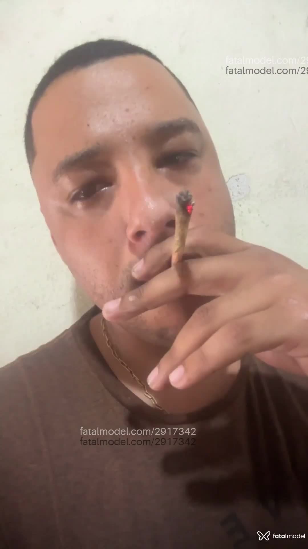 Acompanhante homem morena (o) de olhos castanhos em Macaé - David