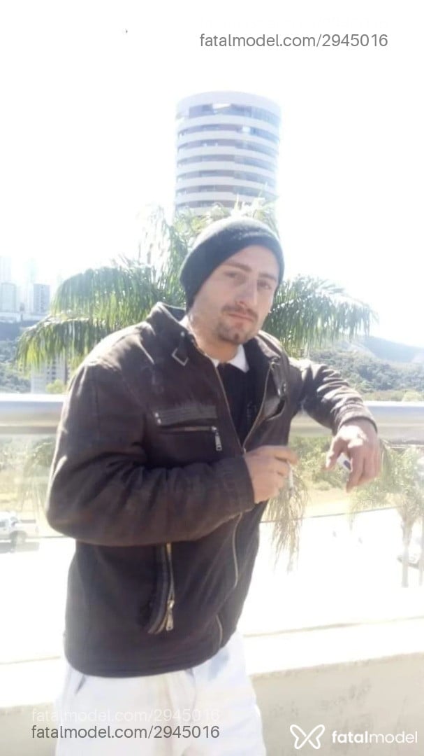 Acompanhante homem ruiva (o) de olhos azuis em Contagem - Felipe