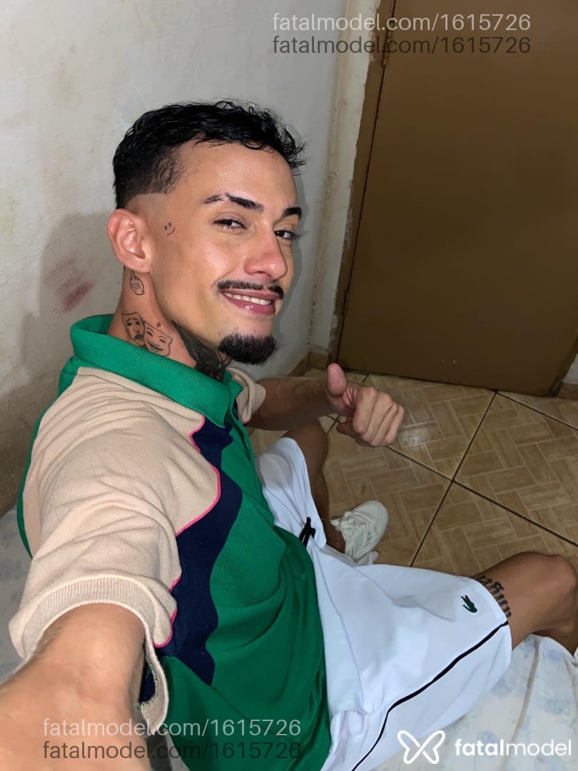 Acompanhante homem morena (o) de olhos castanhos em Ribeirão Preto - Fellipinho